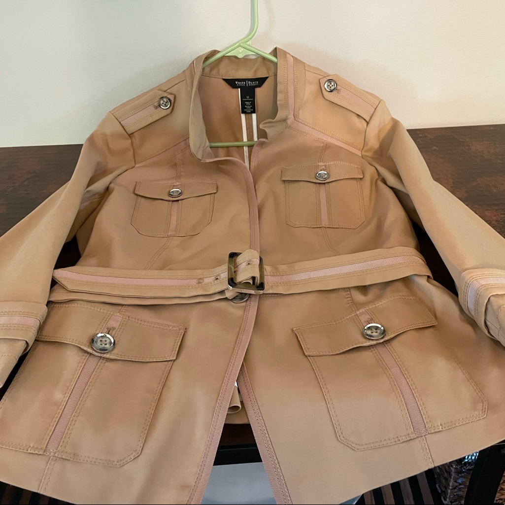 White House Black Market Tan Khaki Utility Cargo Jacket Nwot. 12